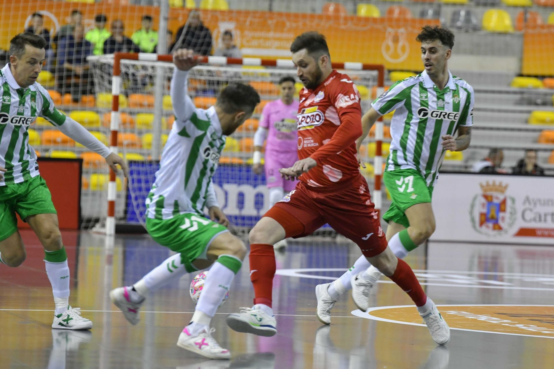 La derrota de ElPozo Murcia frente al Betis, en imágenes