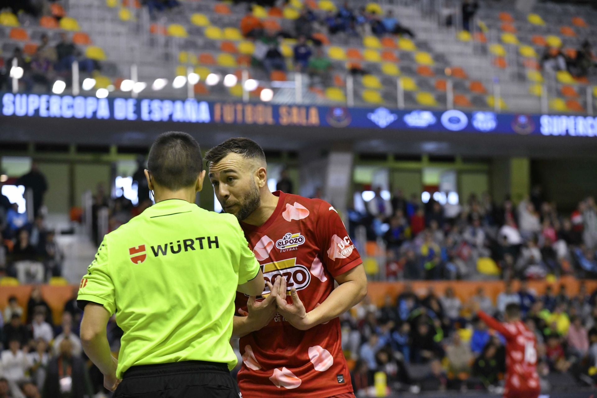 La derrota de ElPozo Murcia frente al Betis, en imágenes