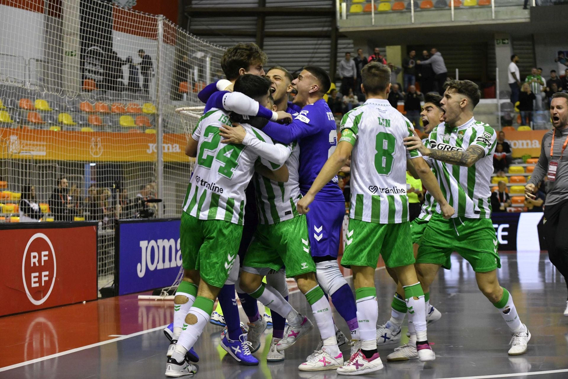 La derrota de ElPozo Murcia frente al Betis, en imágenes