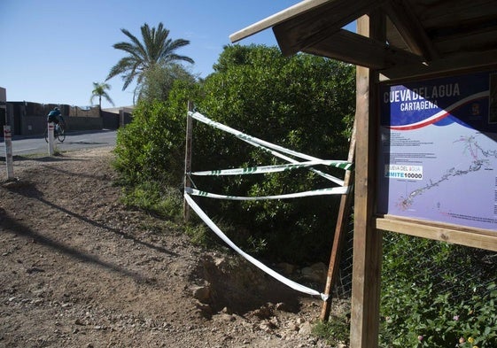 La Cueva del Agua precintada tras el fallecimiento de una mujer este sábado