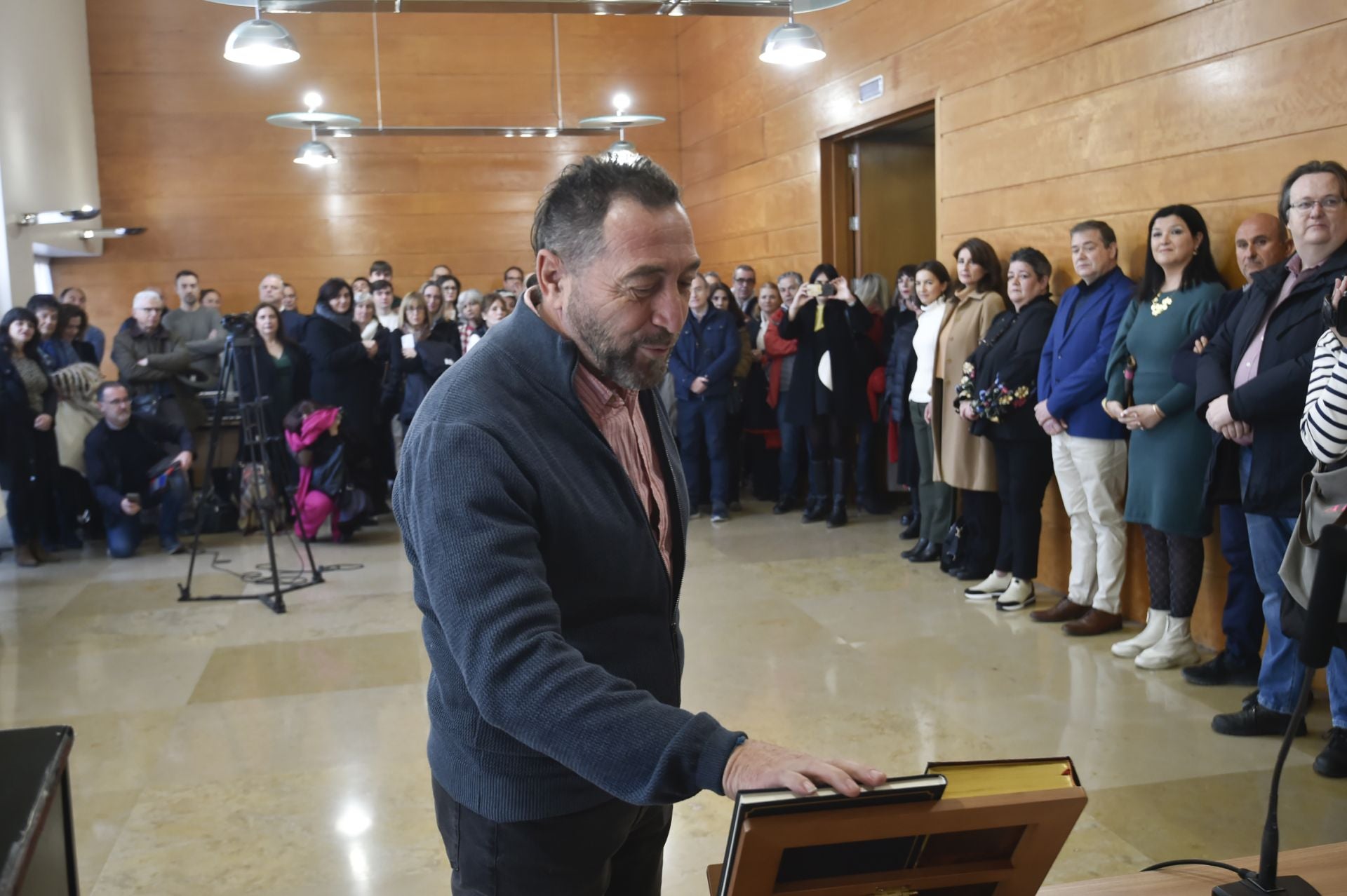 La toma de posesión de los 23 nuevos funcionarios en Murcia, en imágenes