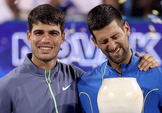 Alcaraz y Djokovic, tras la final del Masters 1000 de Cincinnati.