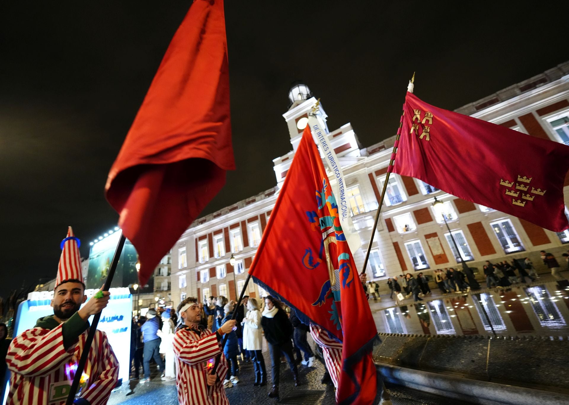 Las imágenes del desfile de Moros y Cristianos, sardineros y huertanos en Madrid