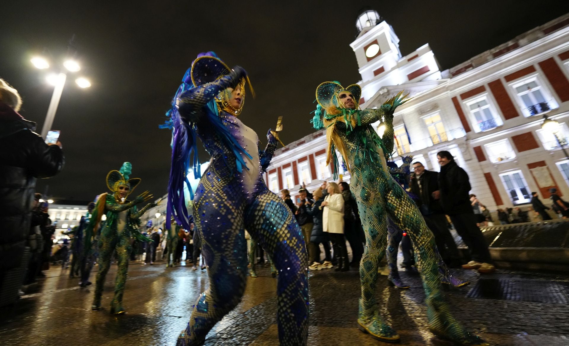 Las imágenes del desfile de Moros y Cristianos, sardineros y huertanos en Madrid