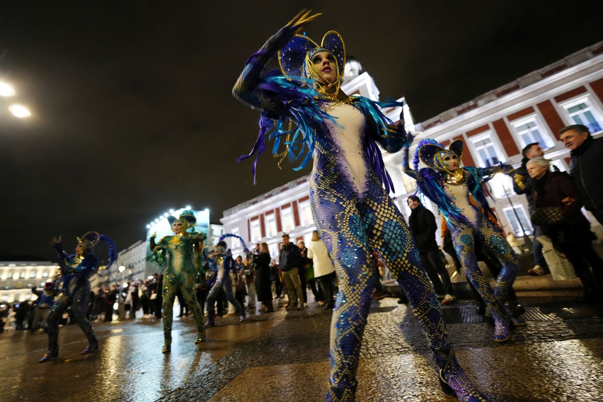 Las imágenes del desfile de Moros y Cristianos, sardineros y huertanos en Madrid