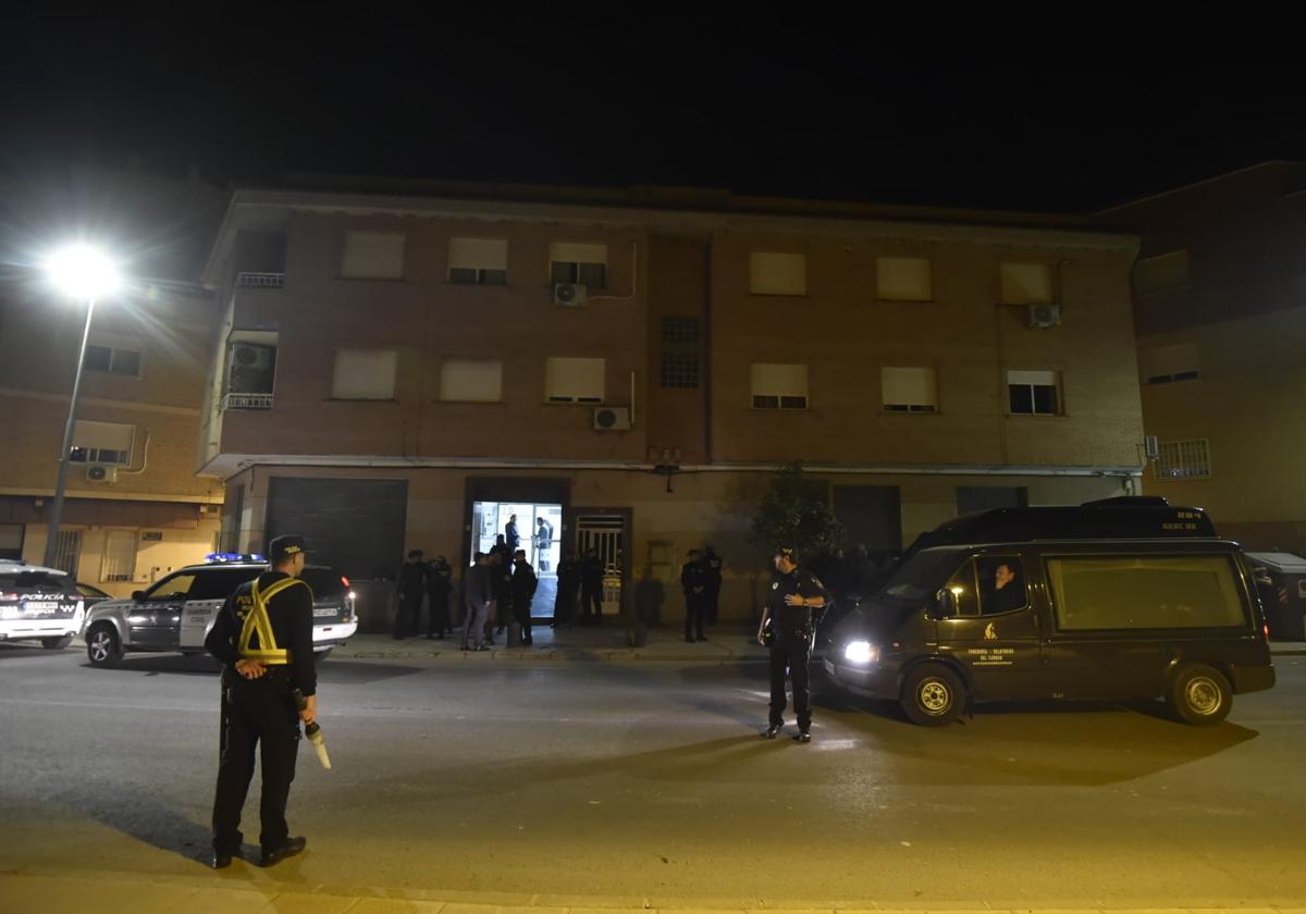 Muere una mujer de 79 años en Torreagüera al defender a su hija de los tiros de su expareja