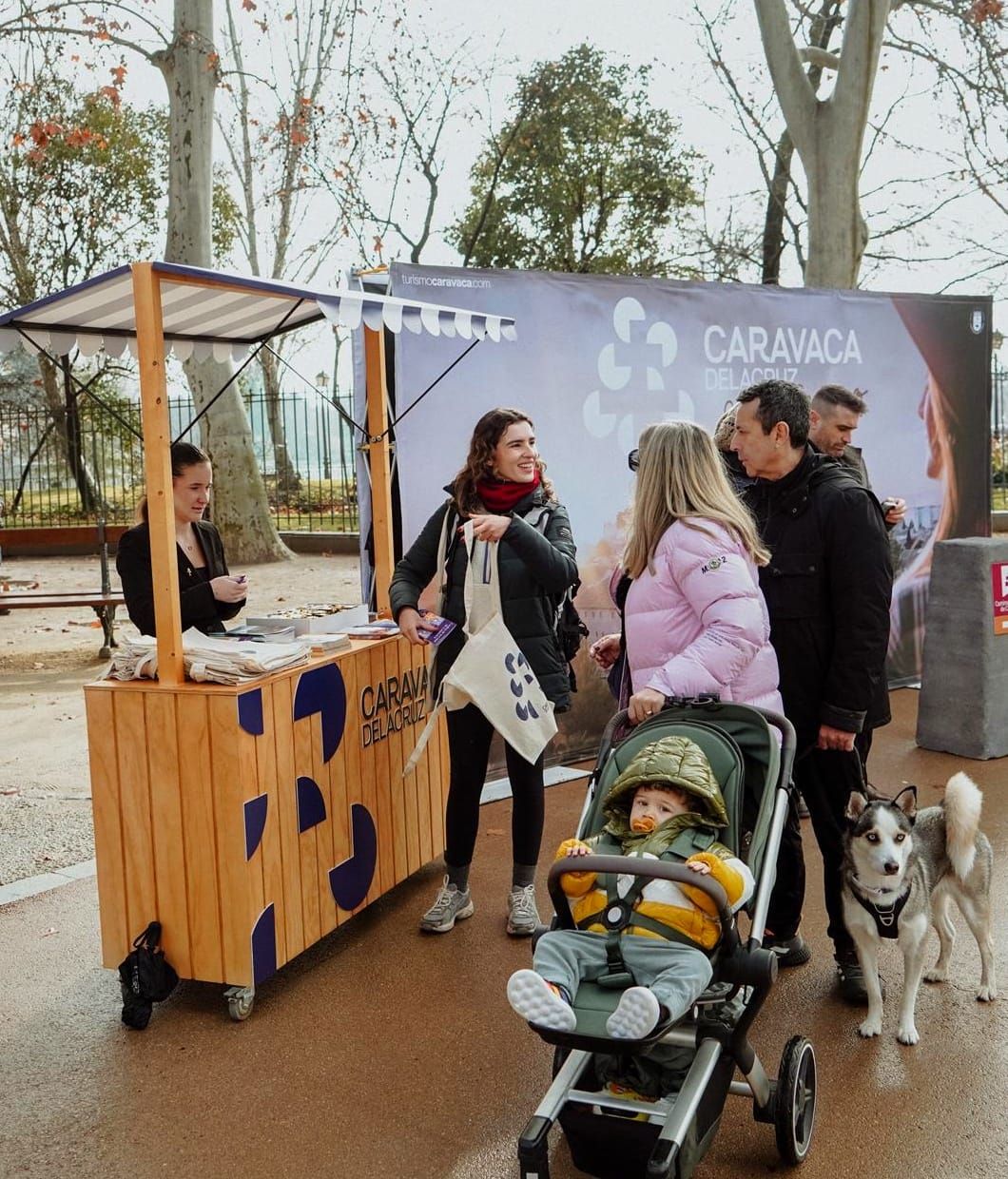 Caravaca recrea los caminos de la Cruz en el parque de El Retiro