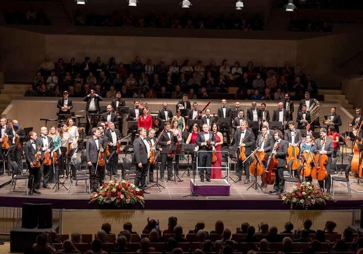 La Orquesta Sinfónica de Torrevieja, durante una de sus actuaciones.