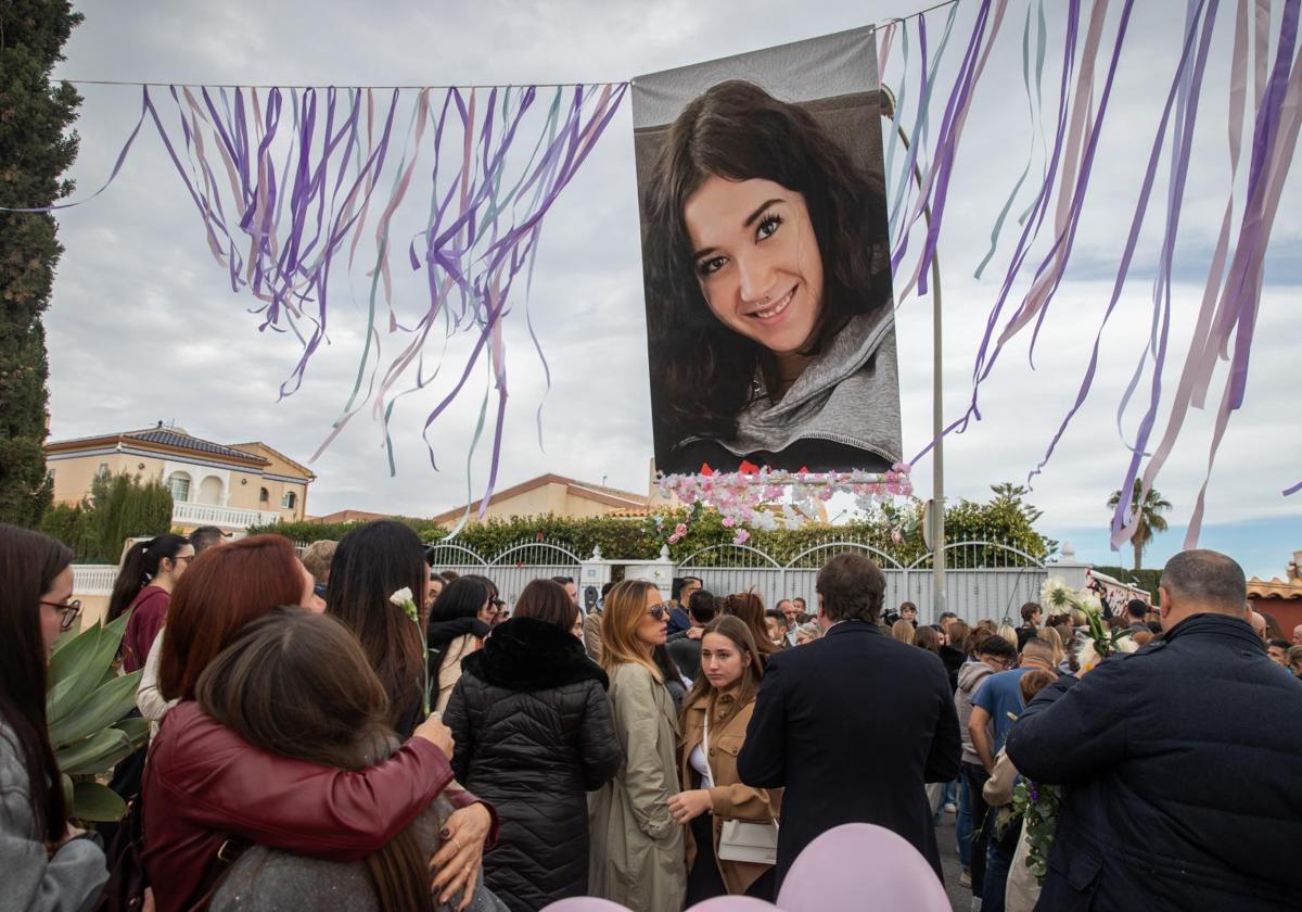 Las imágenes del homenaje a Cloe en Orihuela Costa