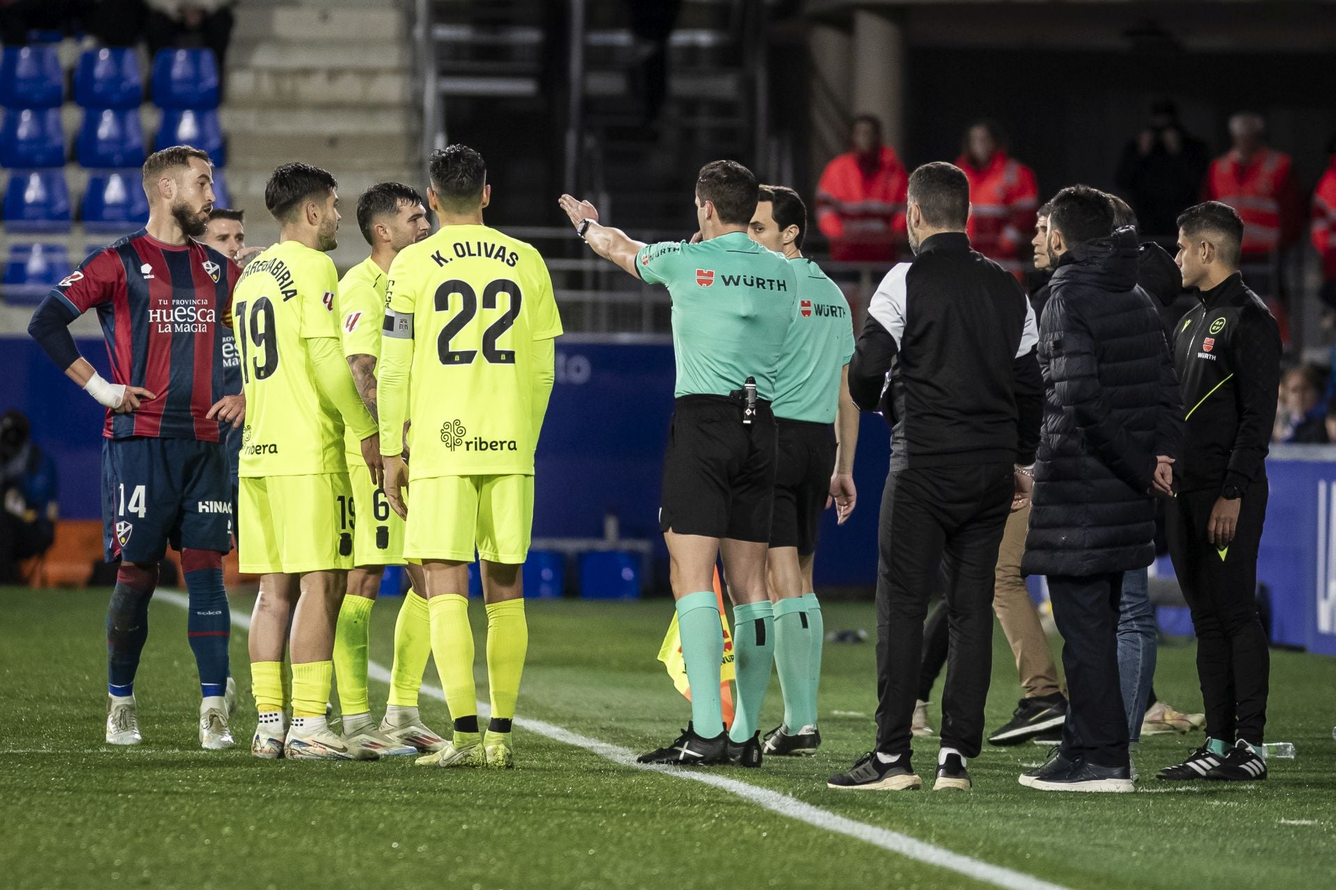La derrota del Cartagena frente al Huesca, en imágenes