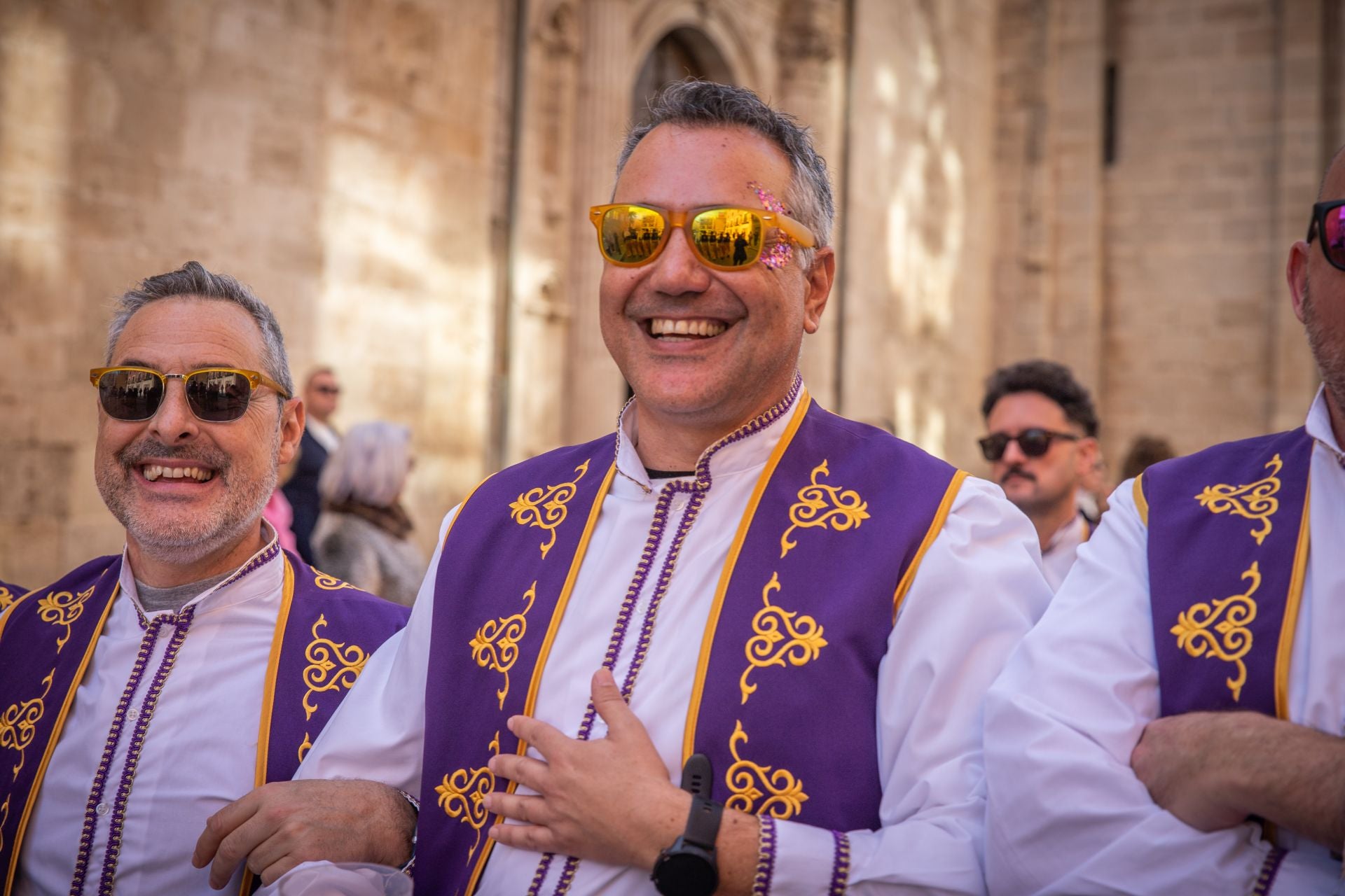 Las imágenes del desfile del Medio Año Festero en Orihuela