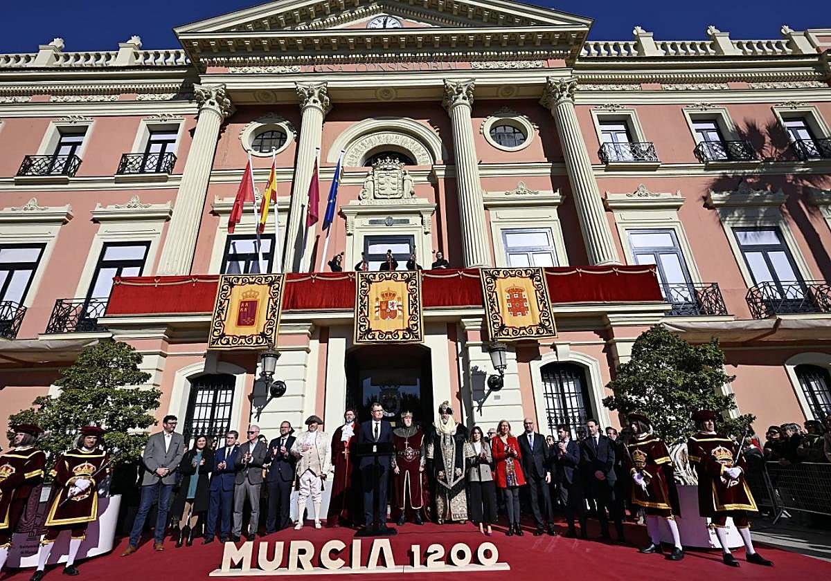 El alcalde José Ballesta presidiendo el inicio de los actos del proyecto 'Murcia 1200'.