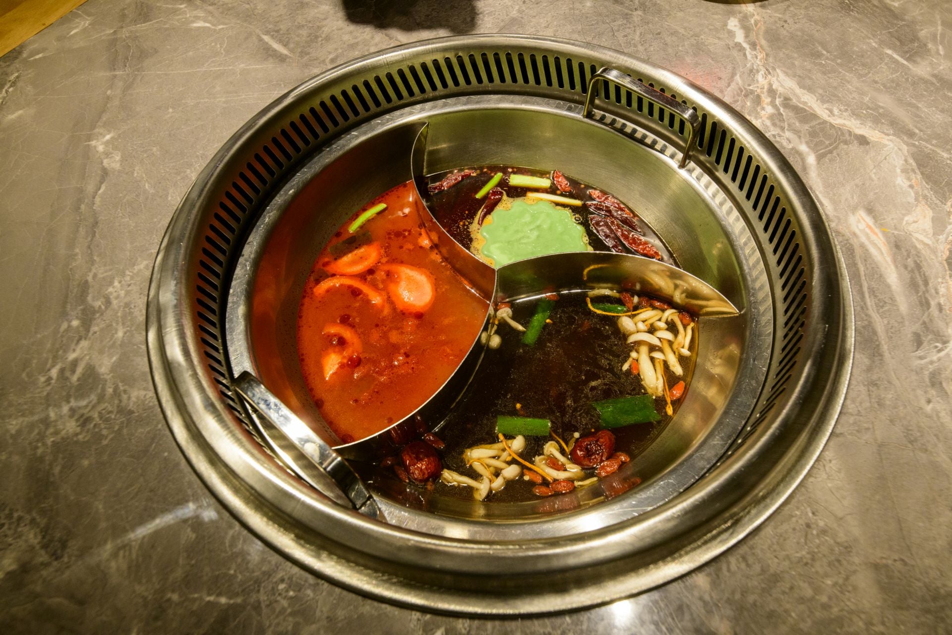 Así es el restaurante Gran Dragón Hot Pot de Murcia