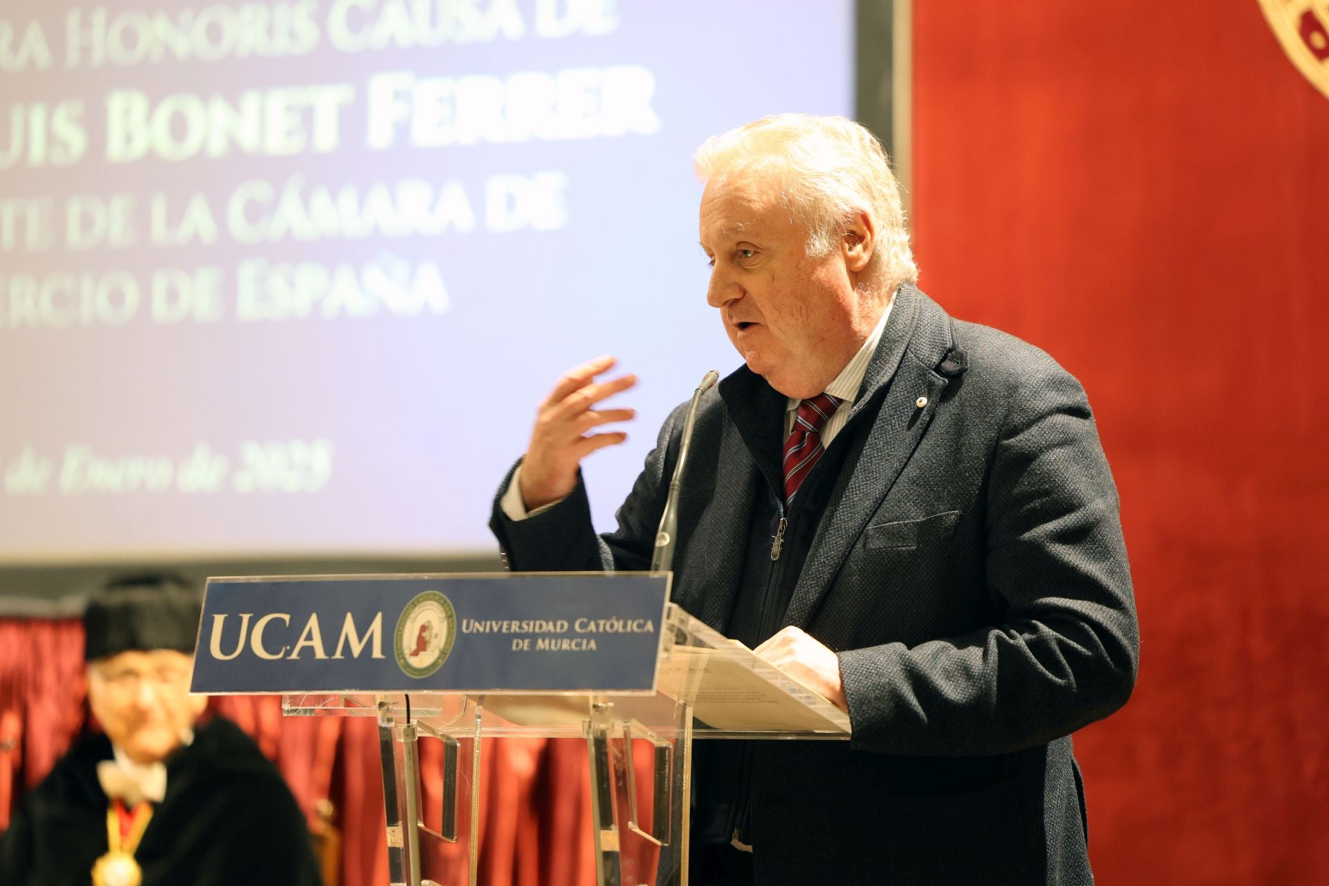 La UCAM nombra &#039;honoris causa&#039; al presidente de la Cámara de Comercio, en imágenes