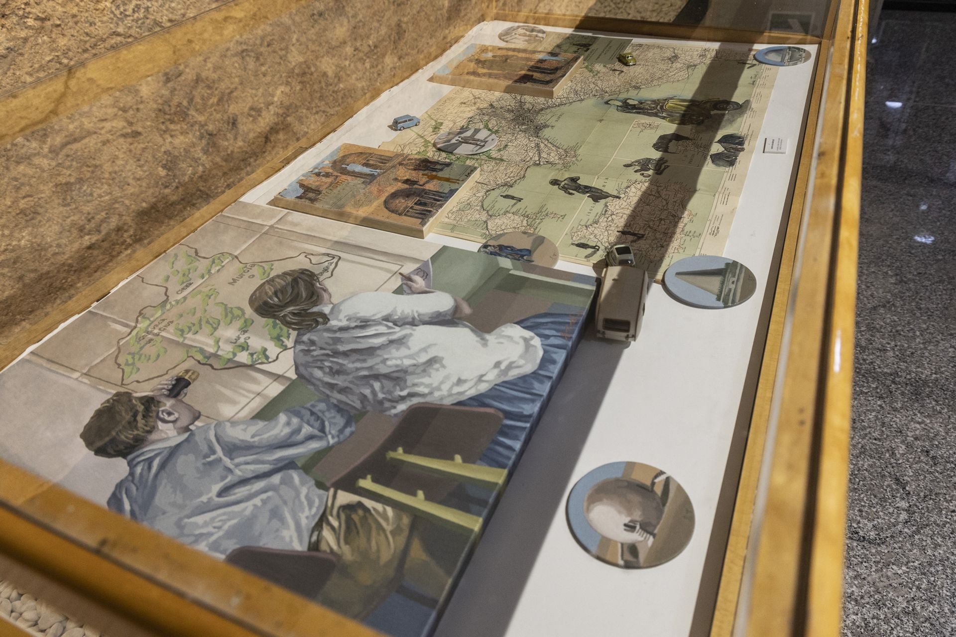 La exposición &#039;Ucrónicas&#039; de Salvador Torres, en imágenes