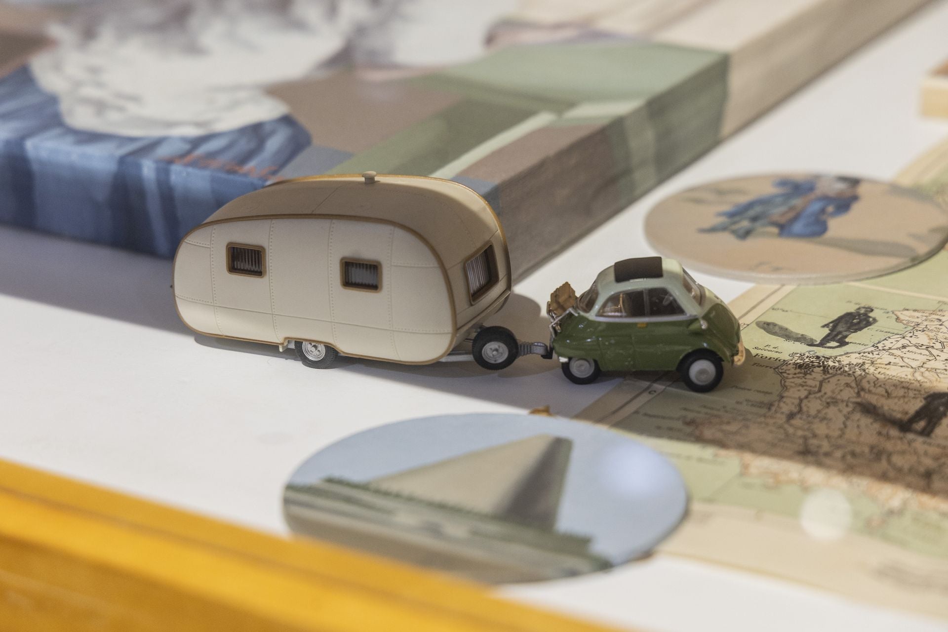 La exposición &#039;Ucrónicas&#039; de Salvador Torres, en imágenes