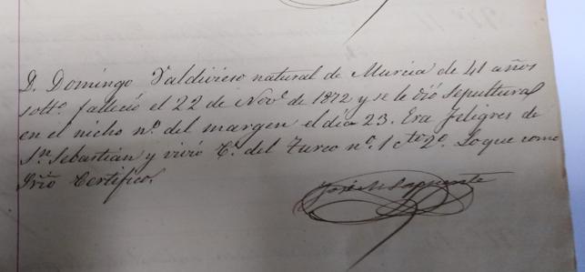 Inscripción en el registro del cementerio de Santa María, en Madrid, que recoge el nicho donde fue enterrado Domingo Valdivieso. Falleció con 42 años, aunque en este documento aparece que tenía 41.