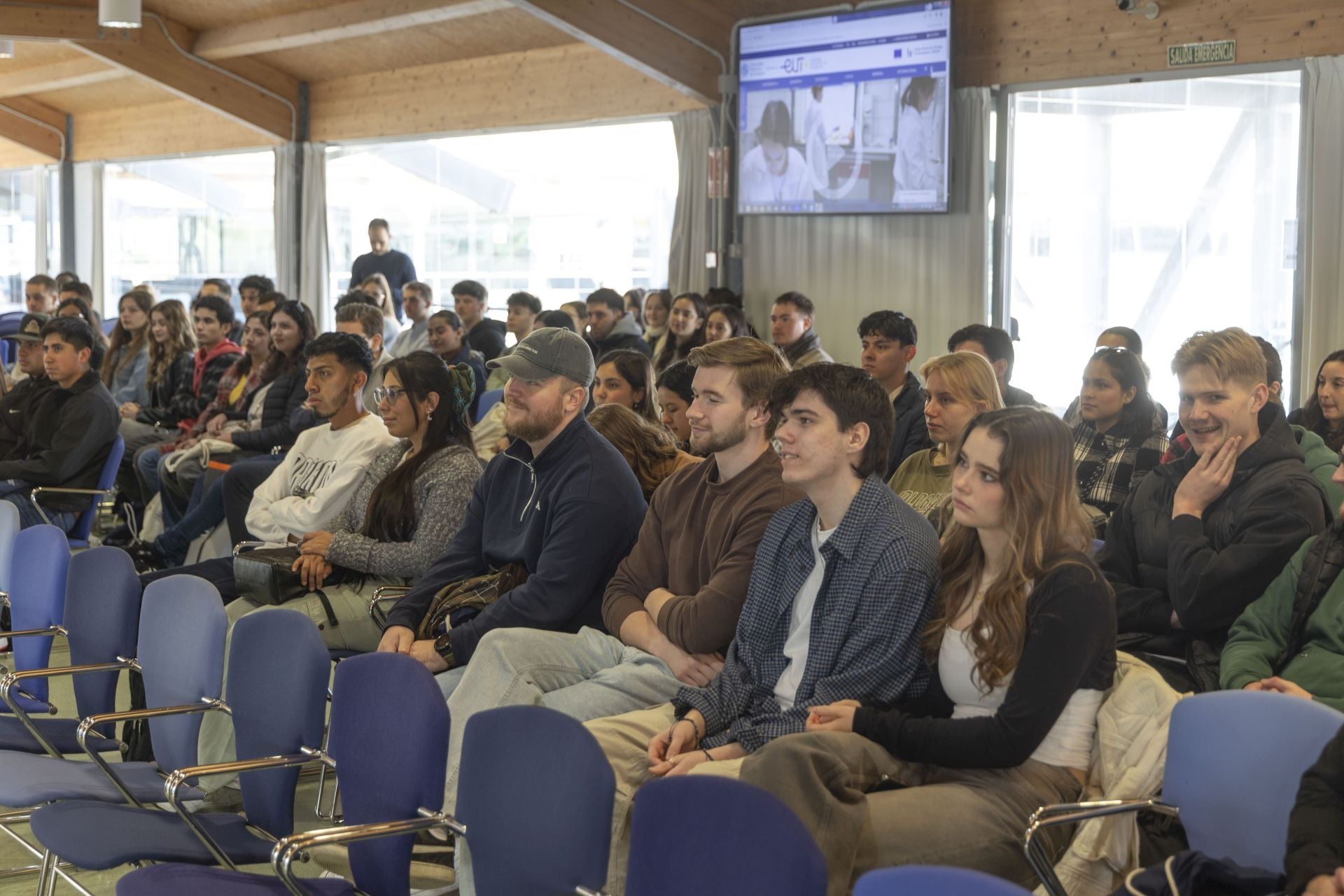 La UPCT recibe a 196 nuevos estudiantes de movilidad internacional, en imágenes