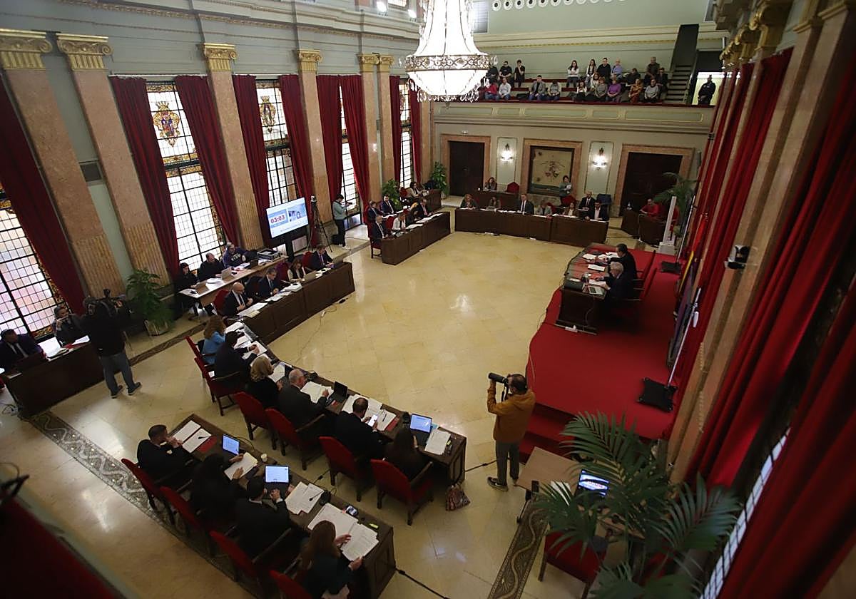 El PP aprueba en solitario la nueva ORA de Murcia aunque abre la puerta a introducir «mejoras» en el trámite de alegaciones