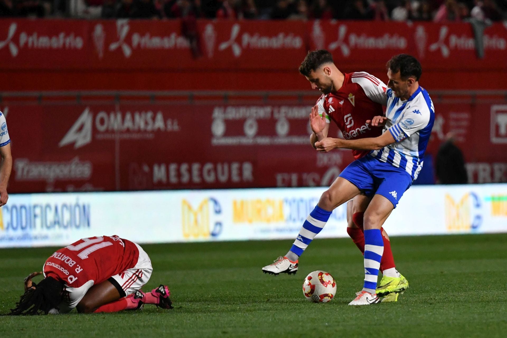 En imágenes, el partido del Real Murcia - Alcoyano