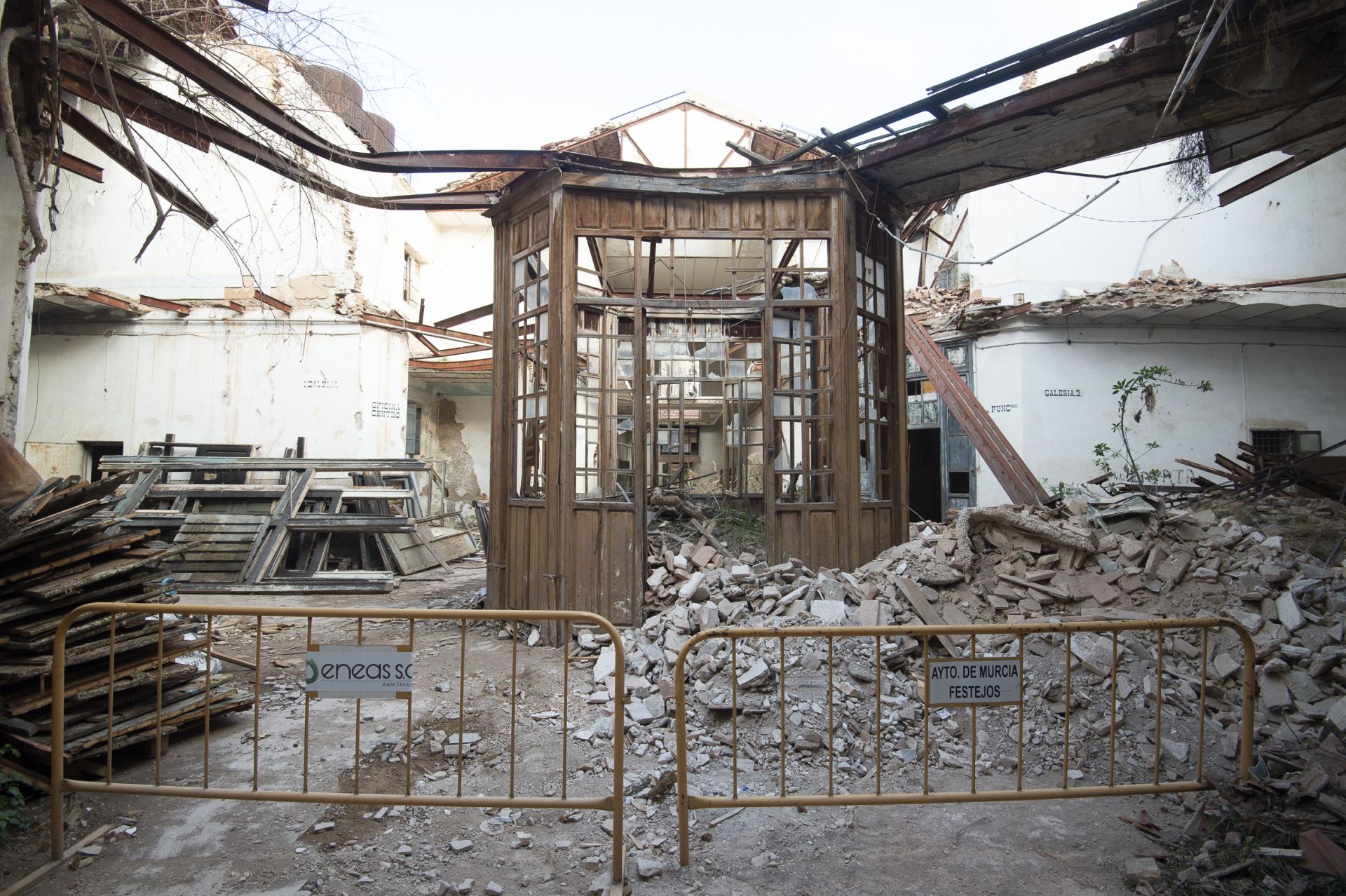 Las obras de consolidación de la estructura de la Cárcel Vieja de Murcia, en imágenes