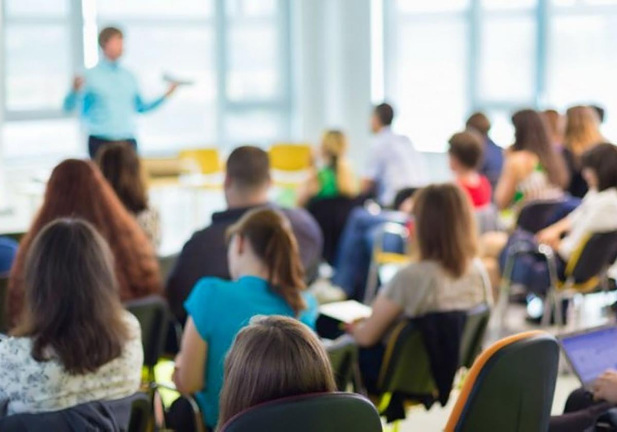 El SEF oferta más de medio millar de cursos gratuitos este mes de febrero.