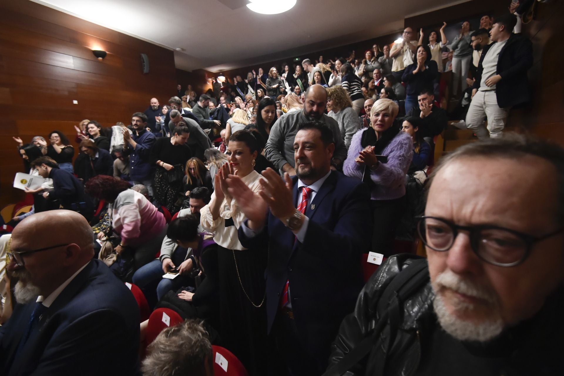 Presentación de las candidatas a abanderadas de Moros y Cristianos de Murcia, en imágenes