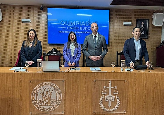 El consejero de Educación y Formación Profesional, Víctor Marín, en la inauguración de las III Olimpiadas Europeas, este viernes.