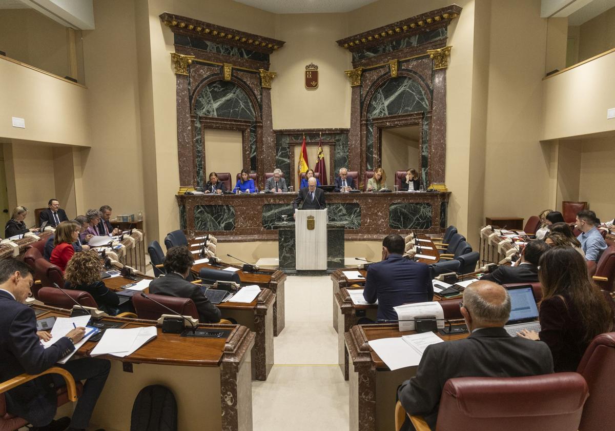 Hemiciclo reformado de la Asamblea Regional, este martes.