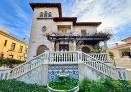 Casa histórica en venta ubicada en el paseo del Malecón de Murcia.