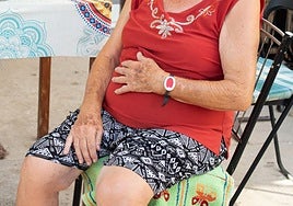 Una usuaria del Servicio de Teleasistencia, en una imagen de archivo.