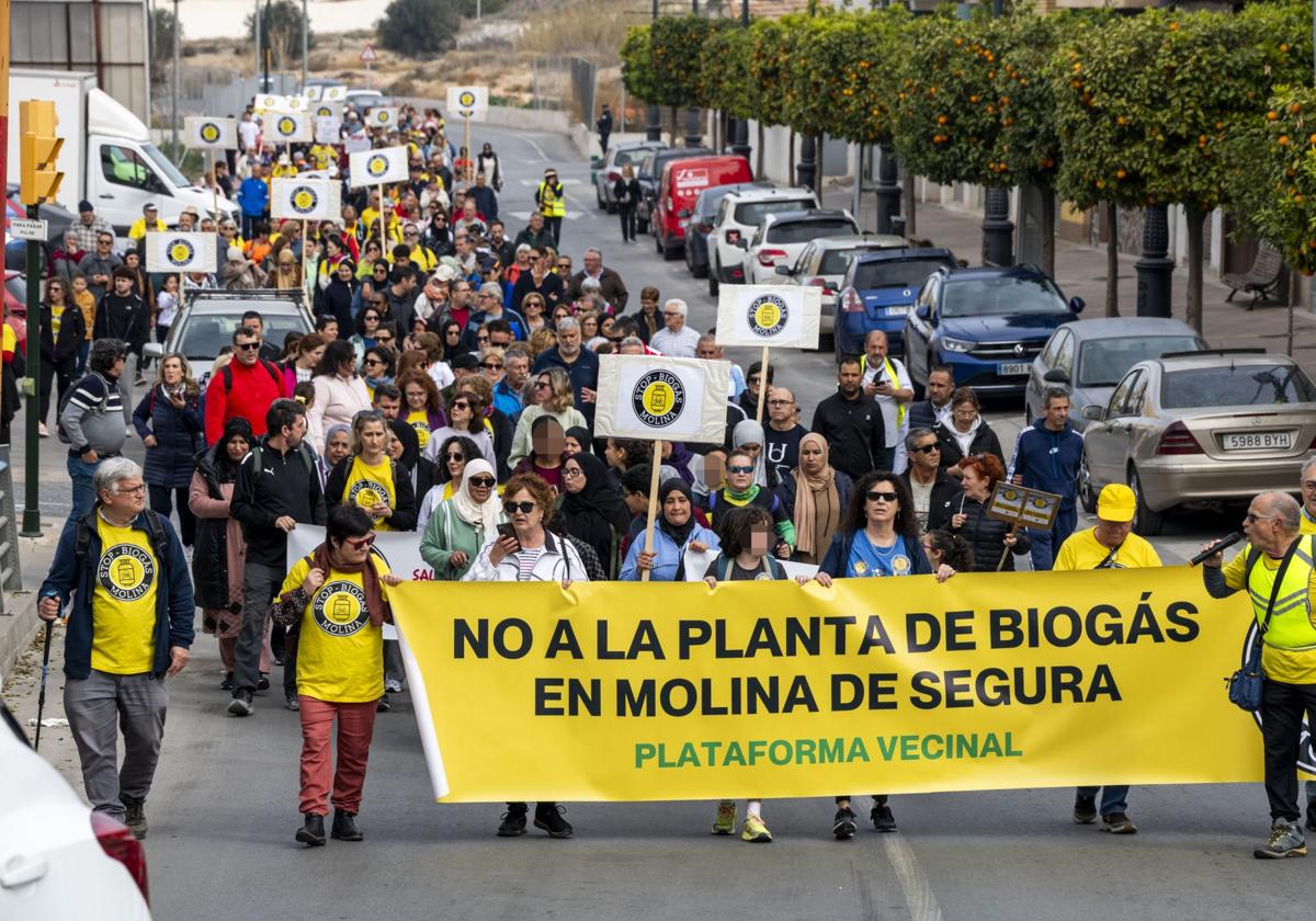 La manifestación en contra de la planta de biogás de Molina, en imágenes