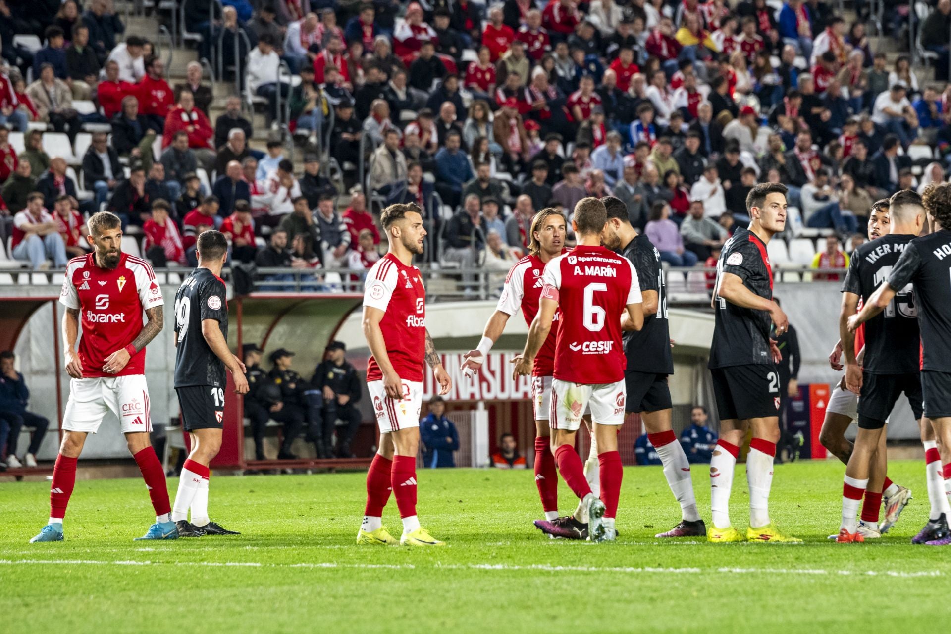 La derrota del Real Murcia frente al Sevilla Atlético, en imágenes