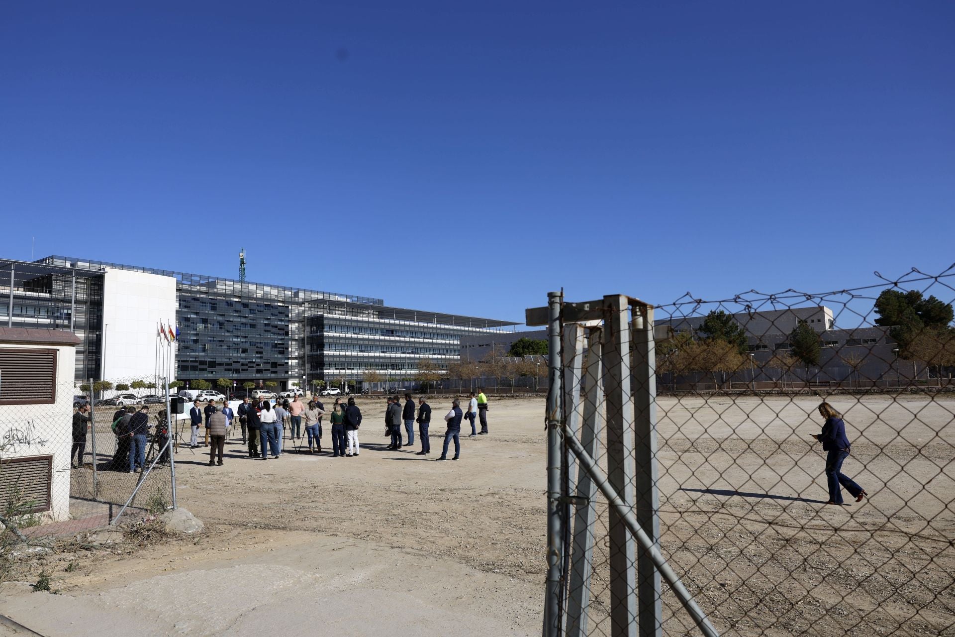 La presentación del nuevo aparcamiento disuasorio de Juan Carlos I de Murcia, en imágenes