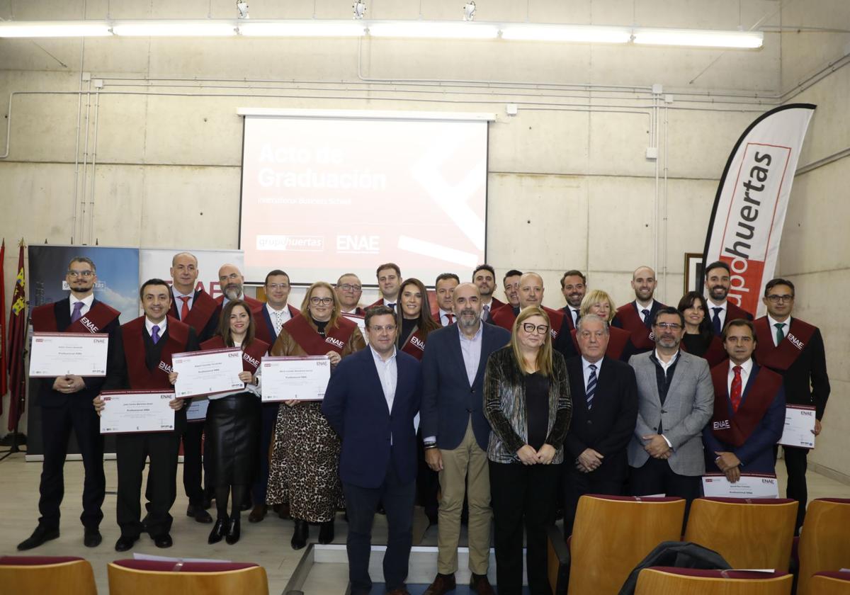 Grupo Huertas realiza la entrega de diplomas de la III Edición del Professional MBA