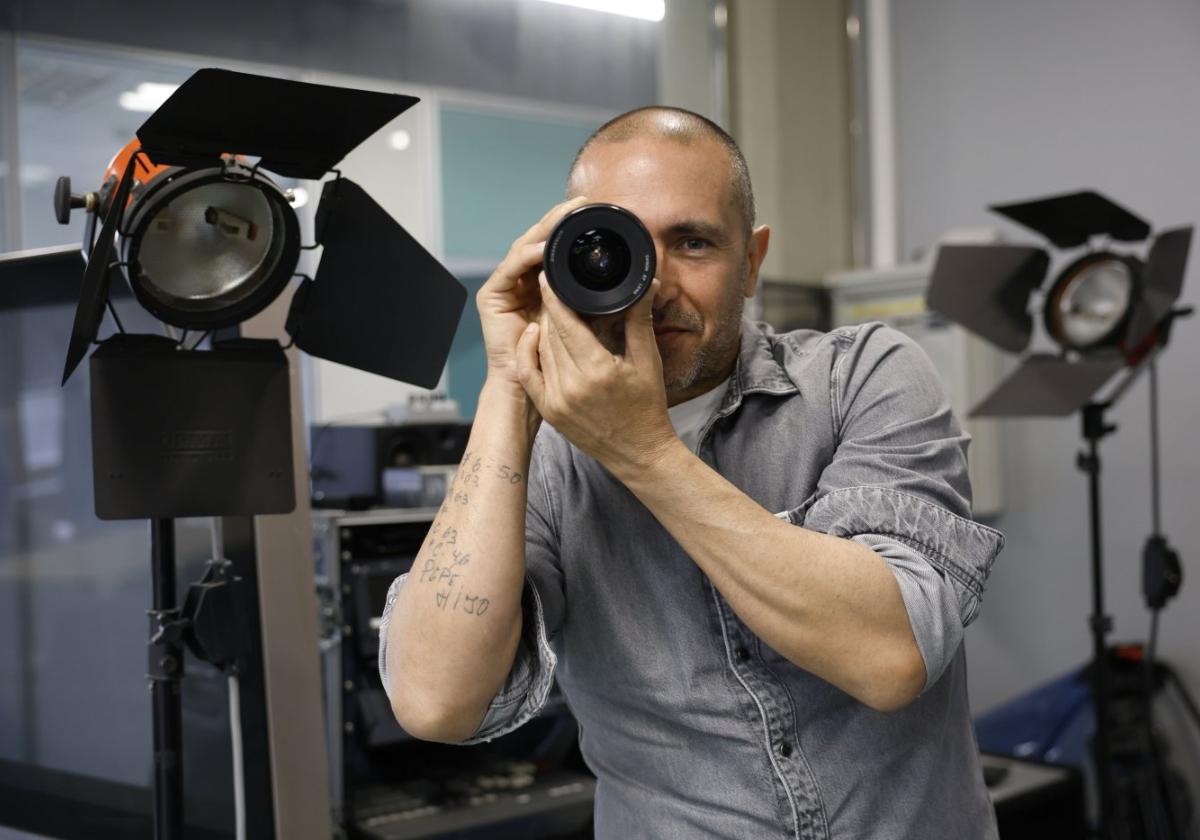 El fotógrafo escénico Pepe H (Murcia, 1975), durante la entrevista.