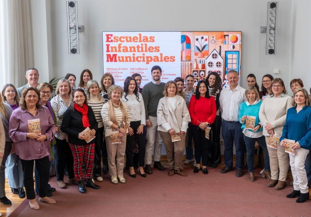 Acto de presentación del plazo de matriculación de las escuelas infantiles municipales, este jueves, en Cartagena.