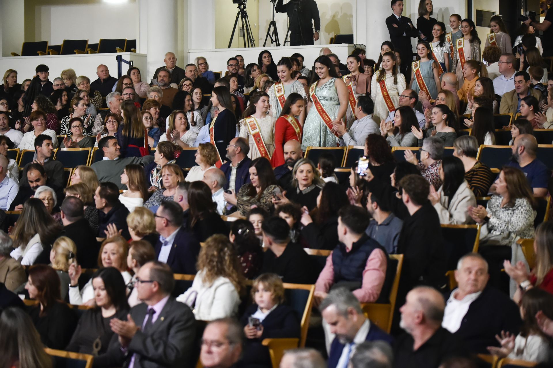 Presentación de las 62 candidatas a Reinas de la Huerta, en imágenes