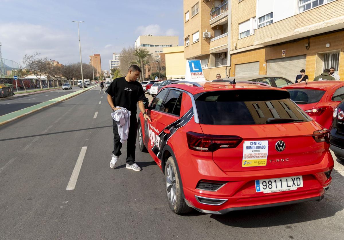 La lista de espera para conseguir el carné de conducir en Cartagena ya supera las 3.500 personas