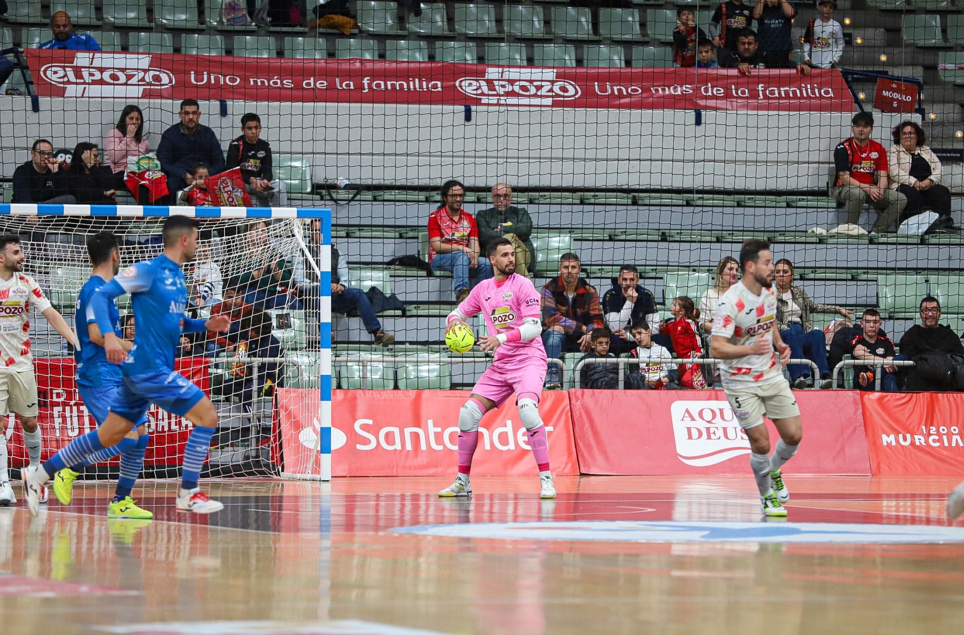 El partido entre ElPozo y Valdepeñas, en imágenes