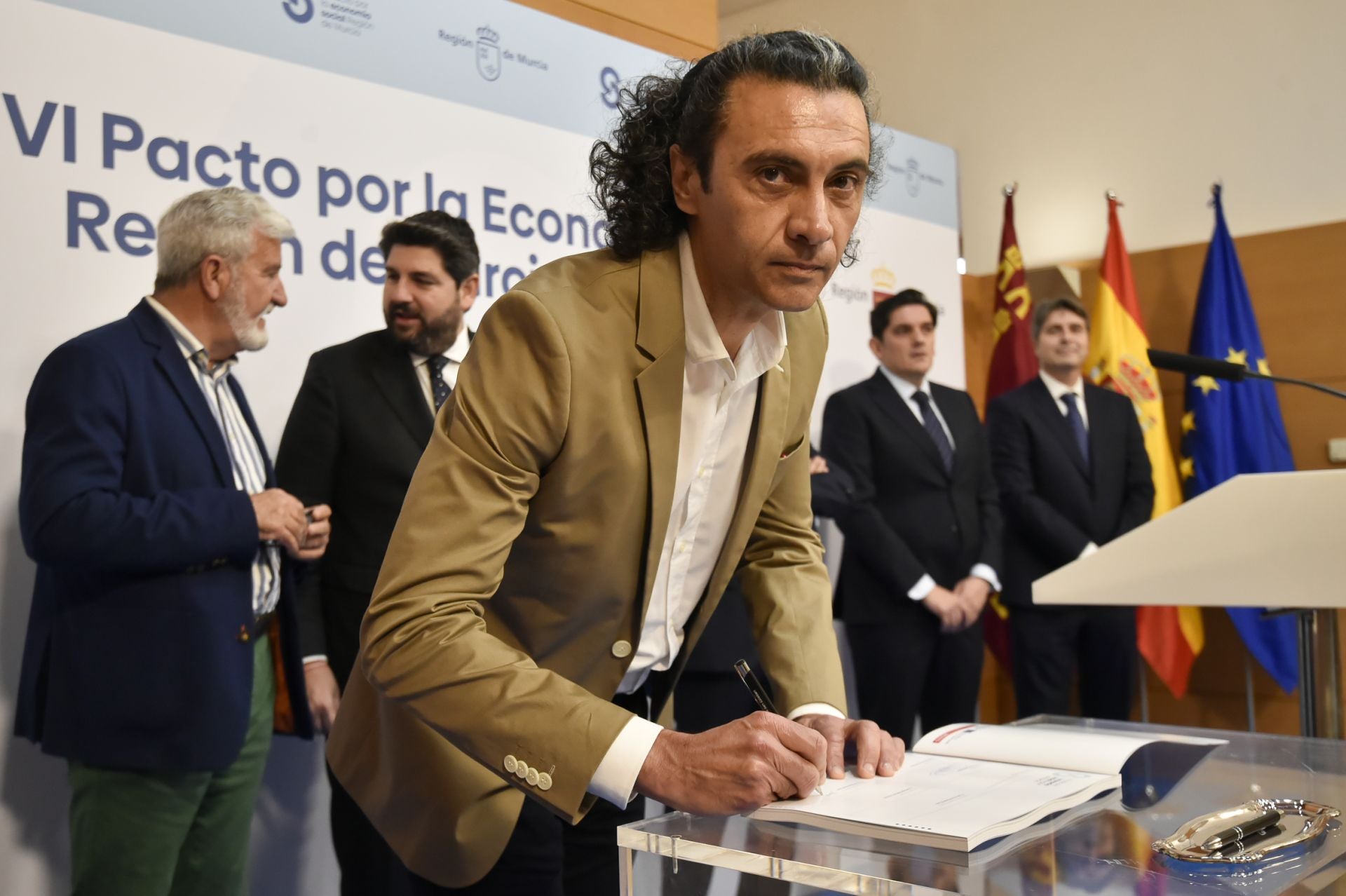 En imágenes, el acto de firma del VI Pacto por la Economía Social en la Región