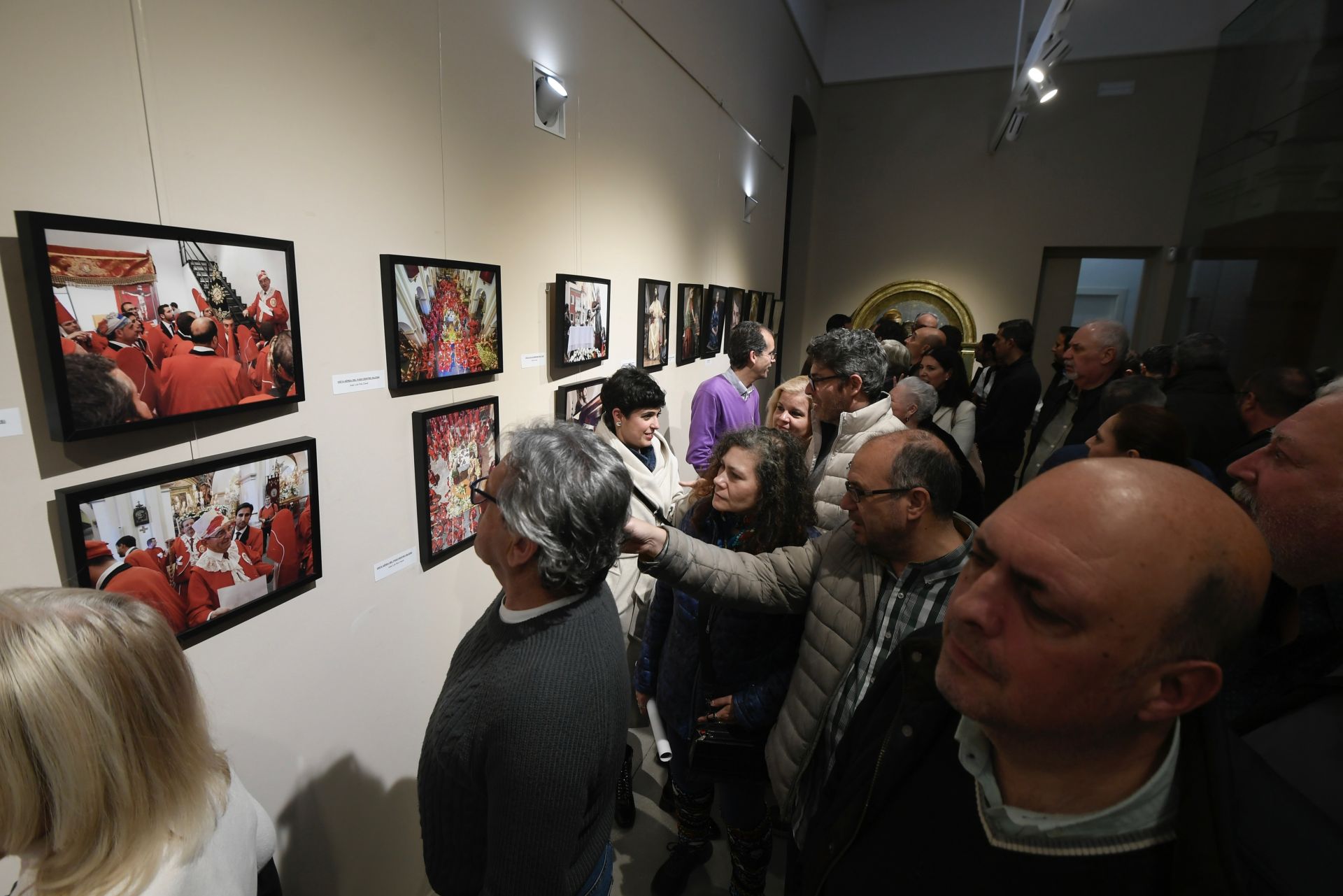 La exposición del 40 aniversario del paso de Jesús en casa de Lázaro, en imágenes