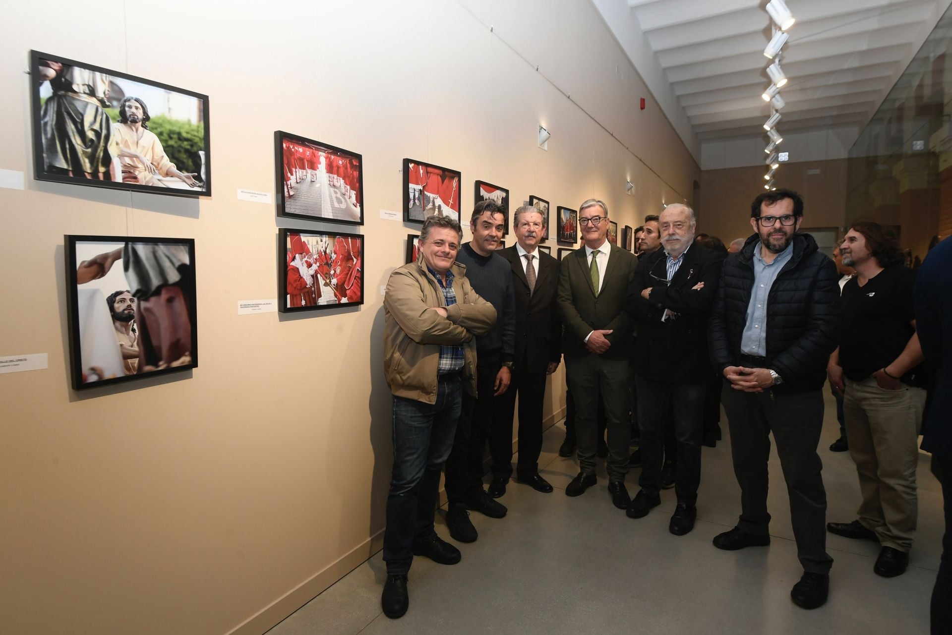 La exposición del 40 aniversario del paso de Jesús en casa de Lázaro, en imágenes