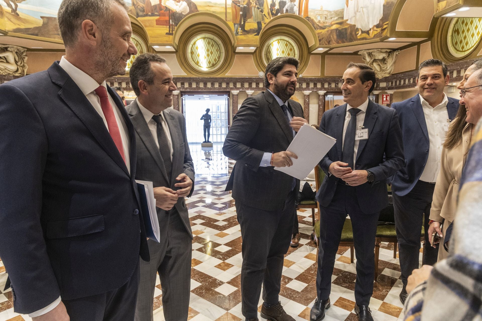 El Pleno de la Asamblea, en imágenes