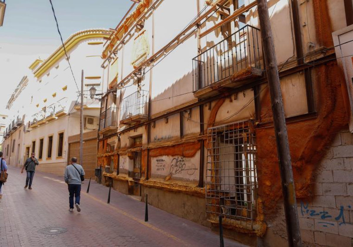 Parcela de la calle Leonés donde se construirán 11 viviendas de alquiler social.