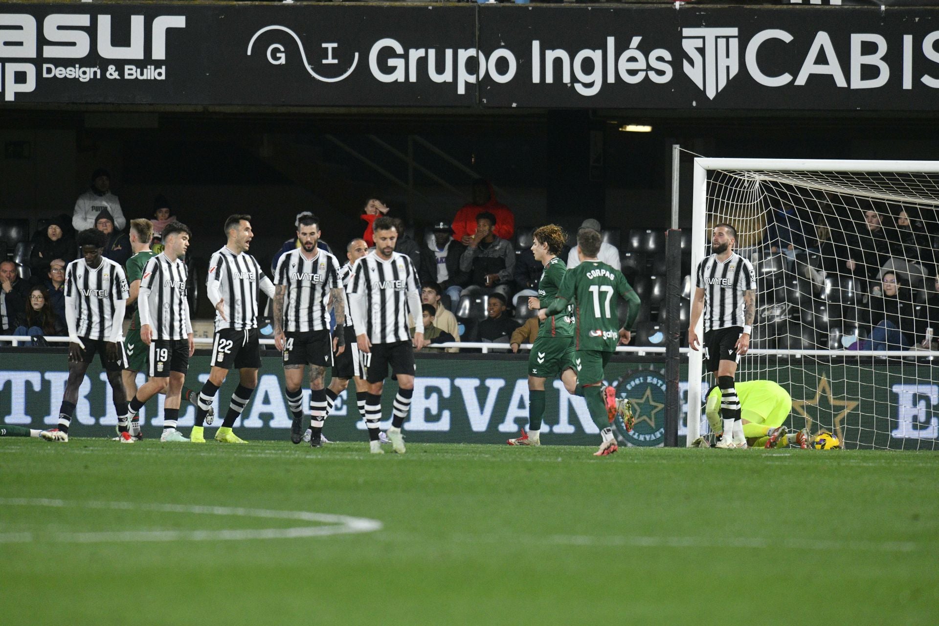 La derrota del Cartagena ante el Eibar, en imágenes