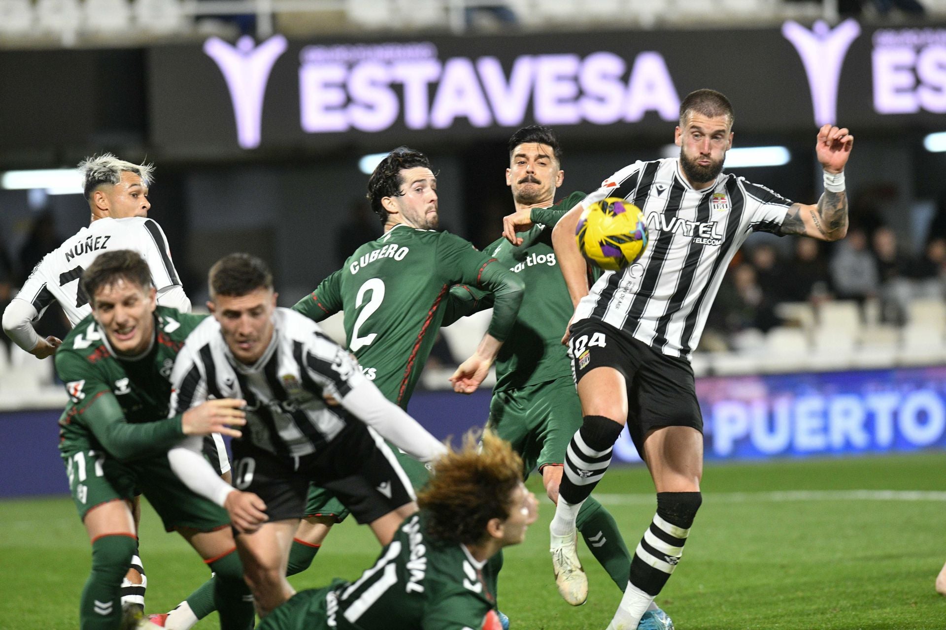 La derrota del Cartagena ante el Eibar, en imágenes