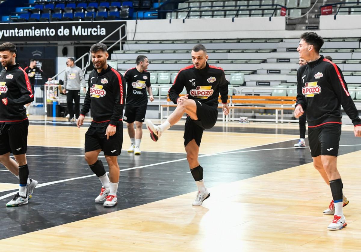 Esteban, Álvarez y Ricardo, en un entrenamiento de ElPozo.