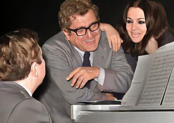 García Segura al piano junto a Sara Montiel y el director Juan Antonio Bardem.