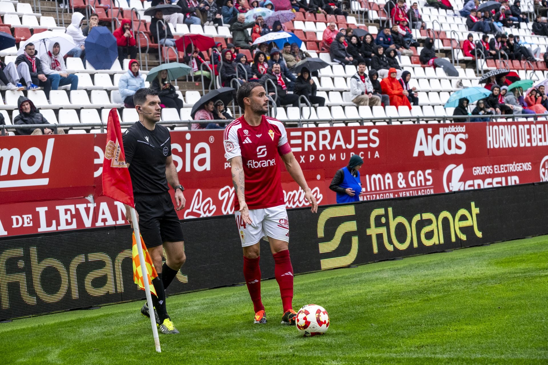 La derrota del Real Murcia frente al Ibiza, en imágenes